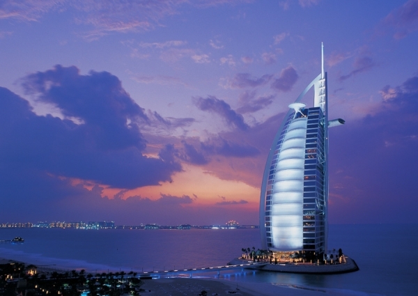 Photograph Victor Romero Burj Al Arab1 on One Eyeland